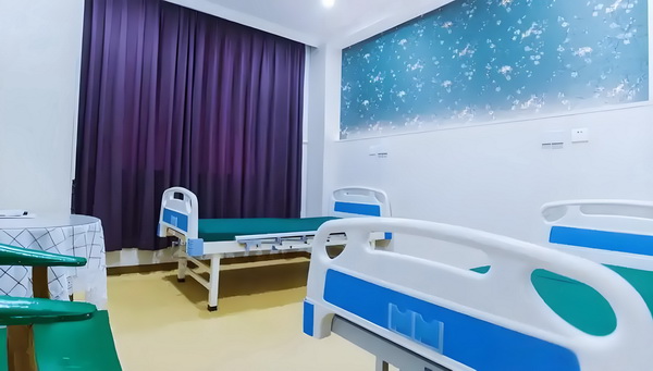 花凤戏修罗：半路拐个夫